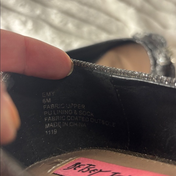 Betsey Johnson Sparkly Emy Bow Flats with Rhinestones Size 6 EUC - Picture 6 of 6